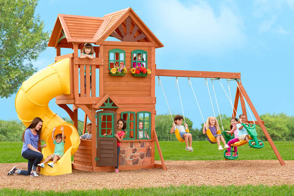 Big Climbing Frames Perfect playhouse for kids homify