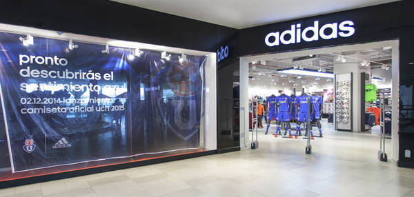 Adidas hotsell plaza central