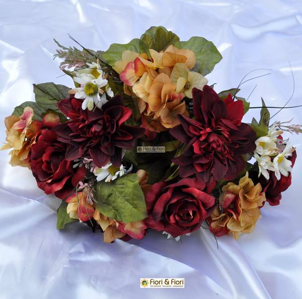 https://images.homify.com/w_600,c_fill,q_auto,a_0,f_auto/v1511189241/p/photo/image/2326053/P.1-Bouquet-fiori-artificiali-Dalia-country-rosso.jpg