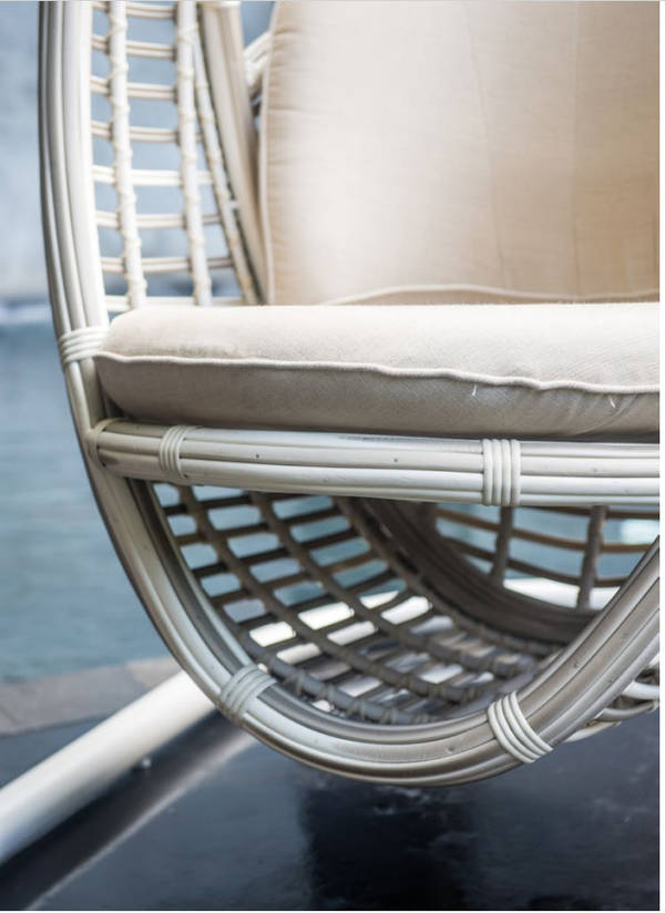 Hanging chairs/sillas colgantes de exterior – Boronia Home