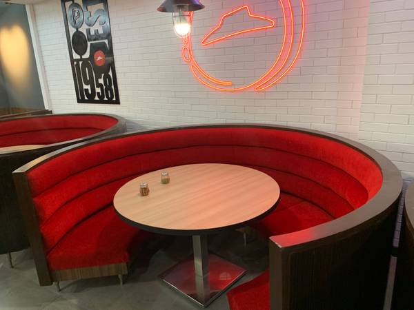 Pizza hut 2025 chair